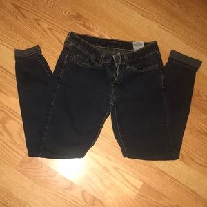 Dark Levi’s leggings jean Low rise